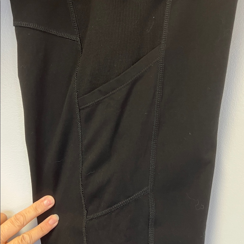 Calvin Klein Woman Black  Cropped Leggings Sz XXL - Picture 8 of 8